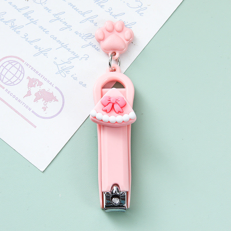 CARTON CUTE NAIL CLIPPERS