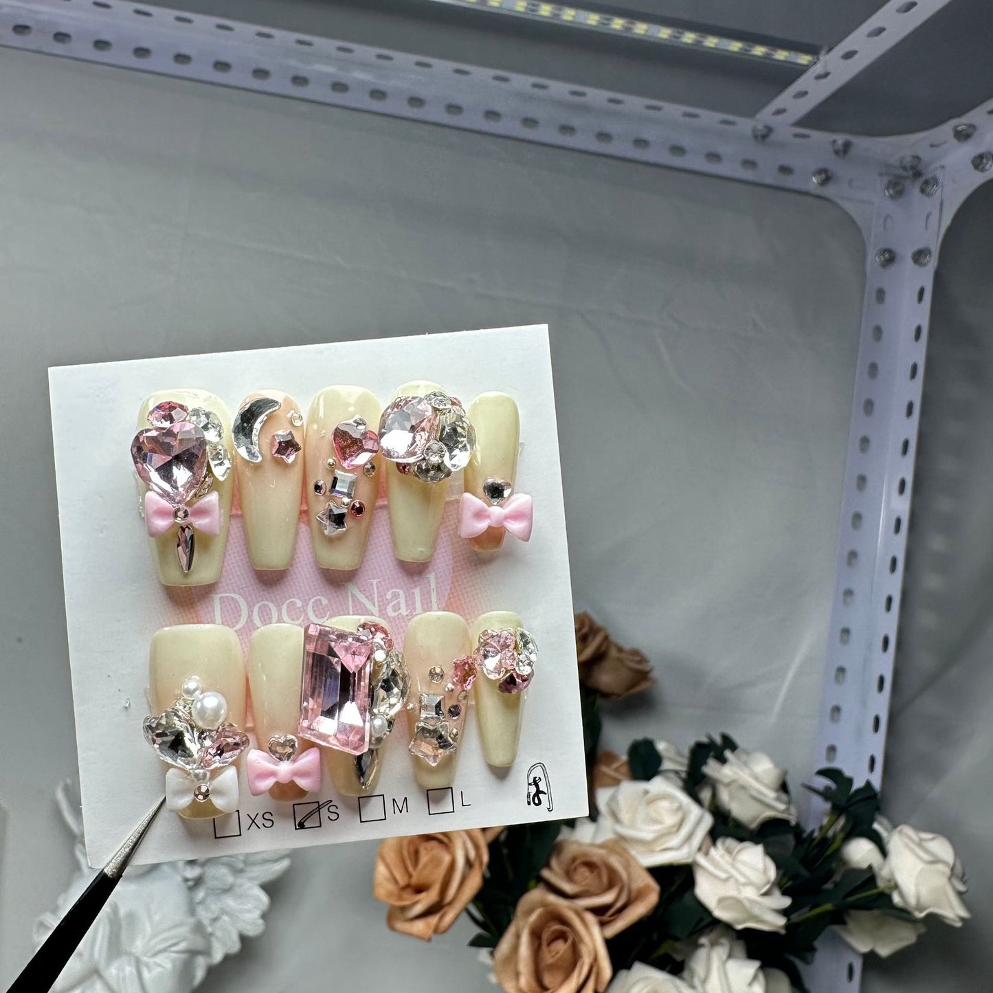 H51 NUDE COLOR DIAMOND PEARL STAR HANDMADE NAIL