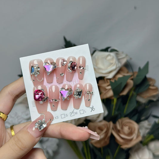H44 NUDE PINK DIAMOND HEART HANDMADE NAIL