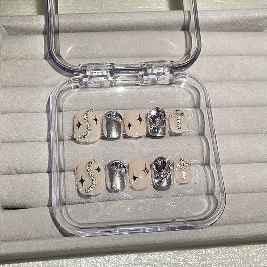 H66 SILVER CHAIN CROSS HANDMADE NAIL