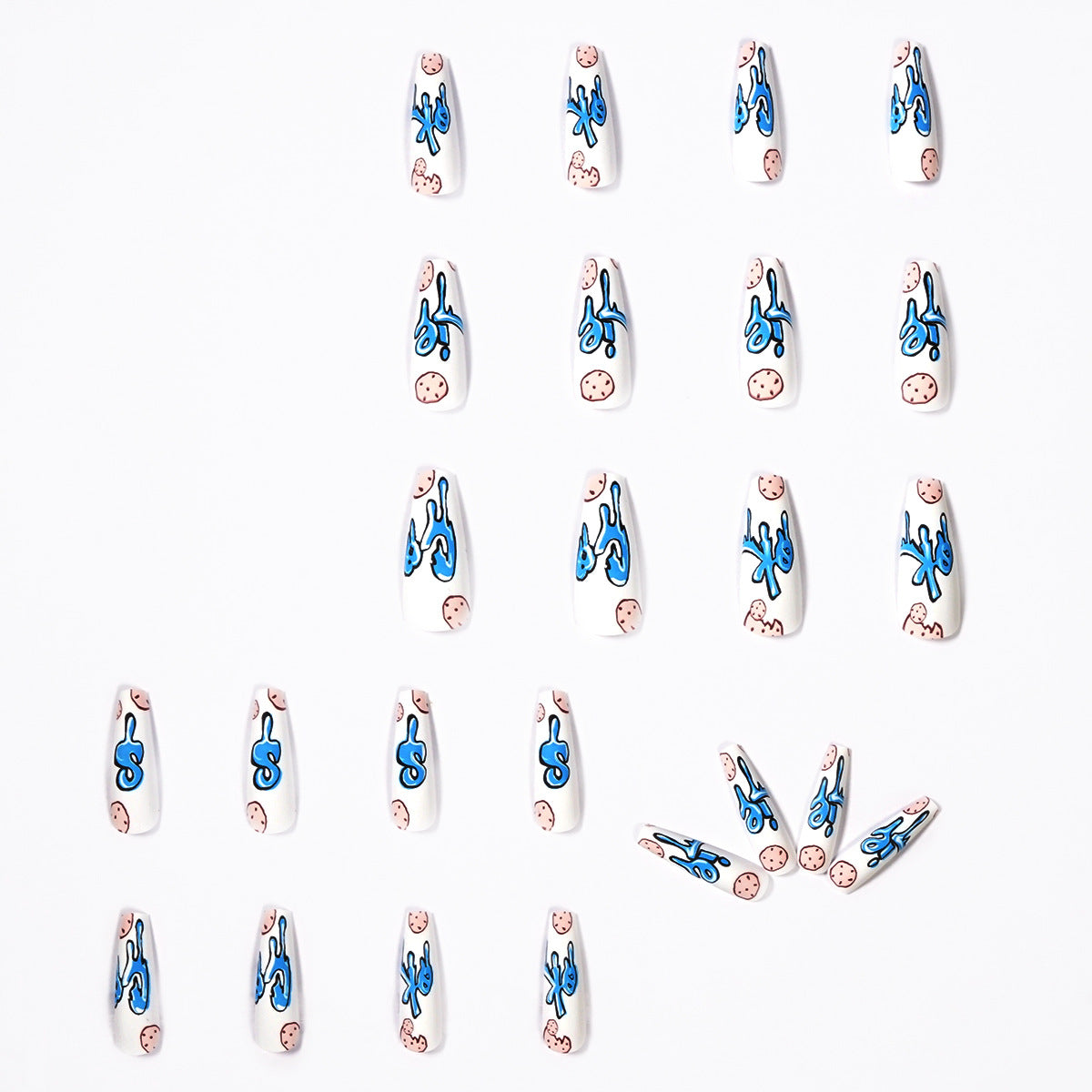 L34 CREAM BOSCUIT BLUE LETTER LONG NAIL