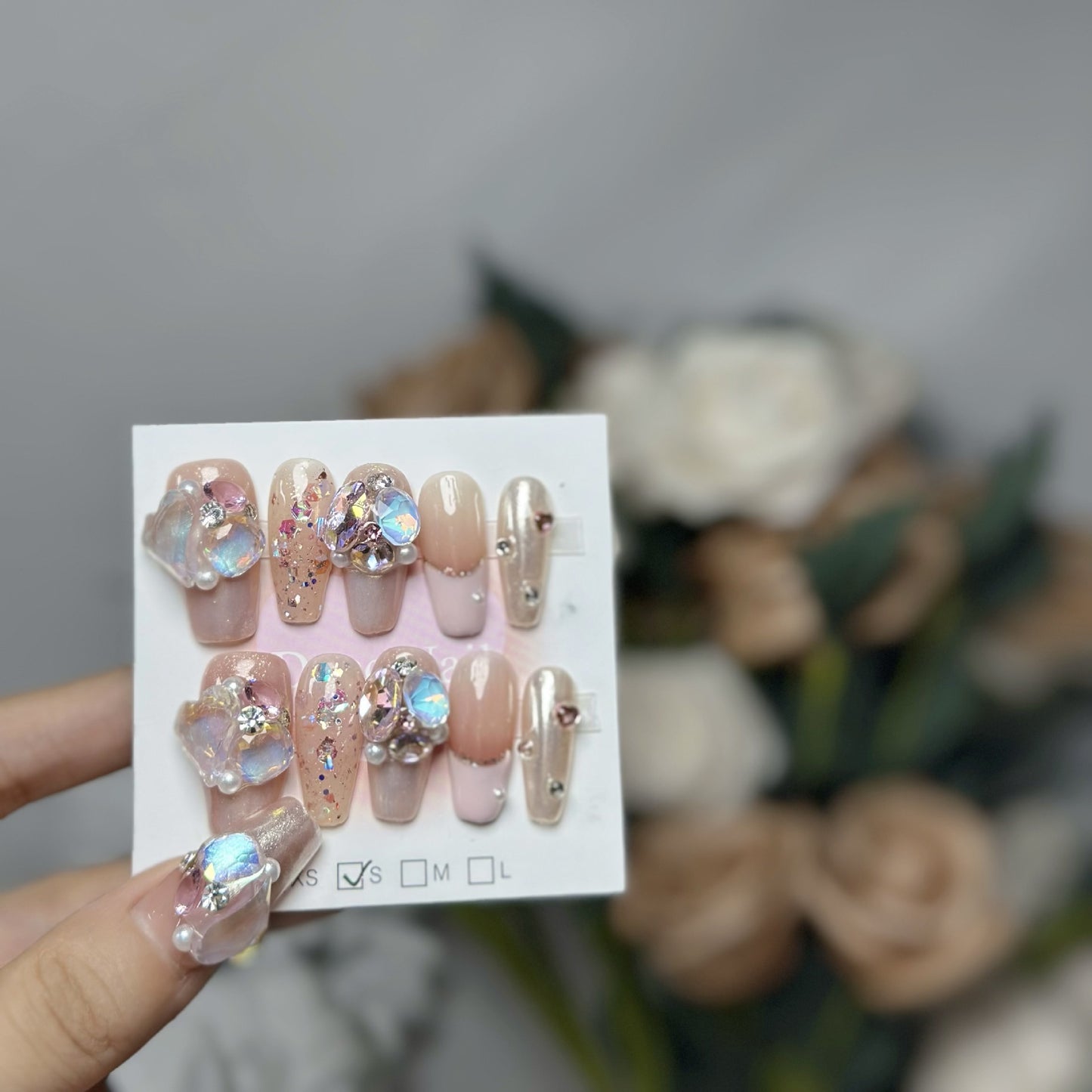 H67 NUDE PINK AURORA PIGEON EGG DIAMOND HANDMADE NAIL