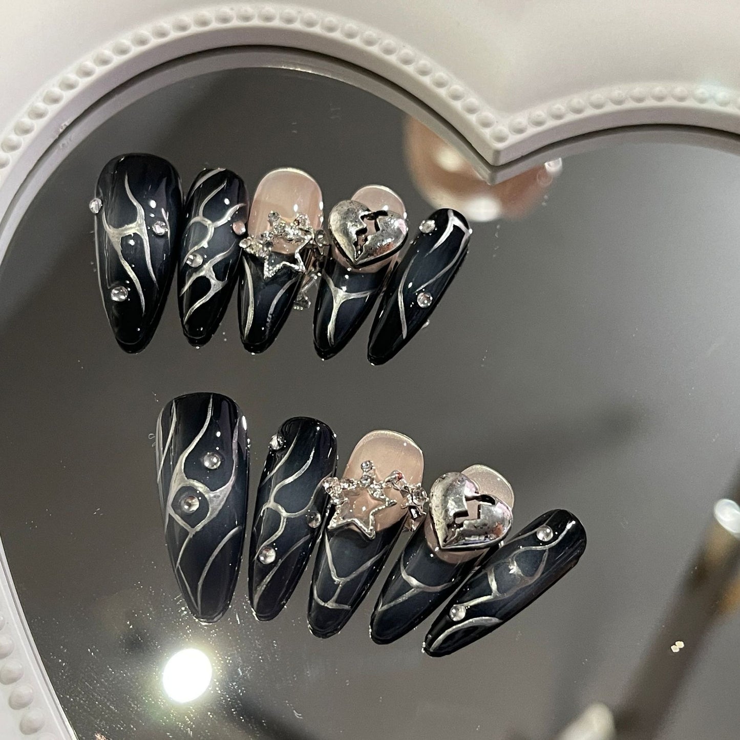 H53 LIGHT LUXURY ALLOY HANDMADE NAIL