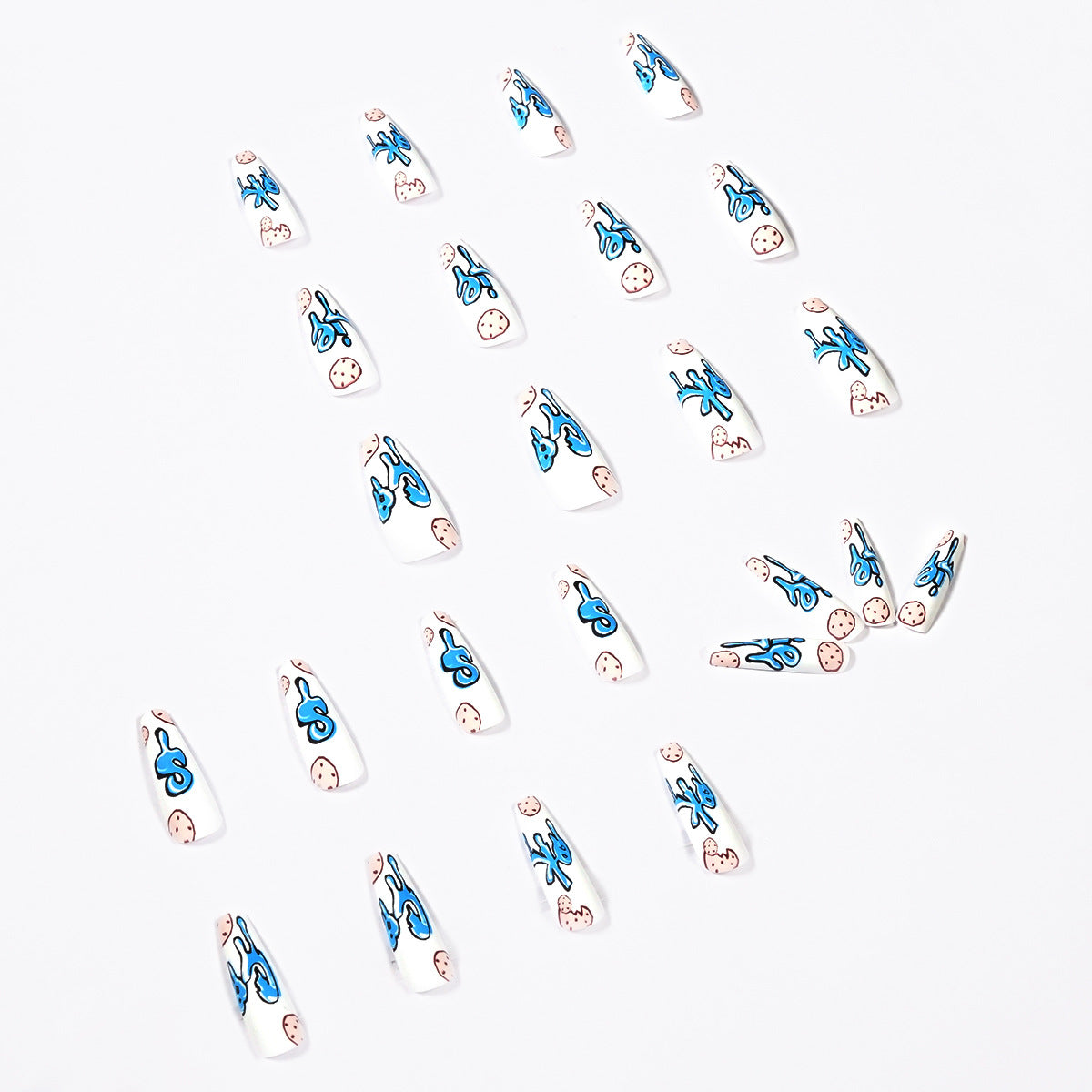 L34 CREAM BOSCUIT BLUE LETTER LONG NAIL