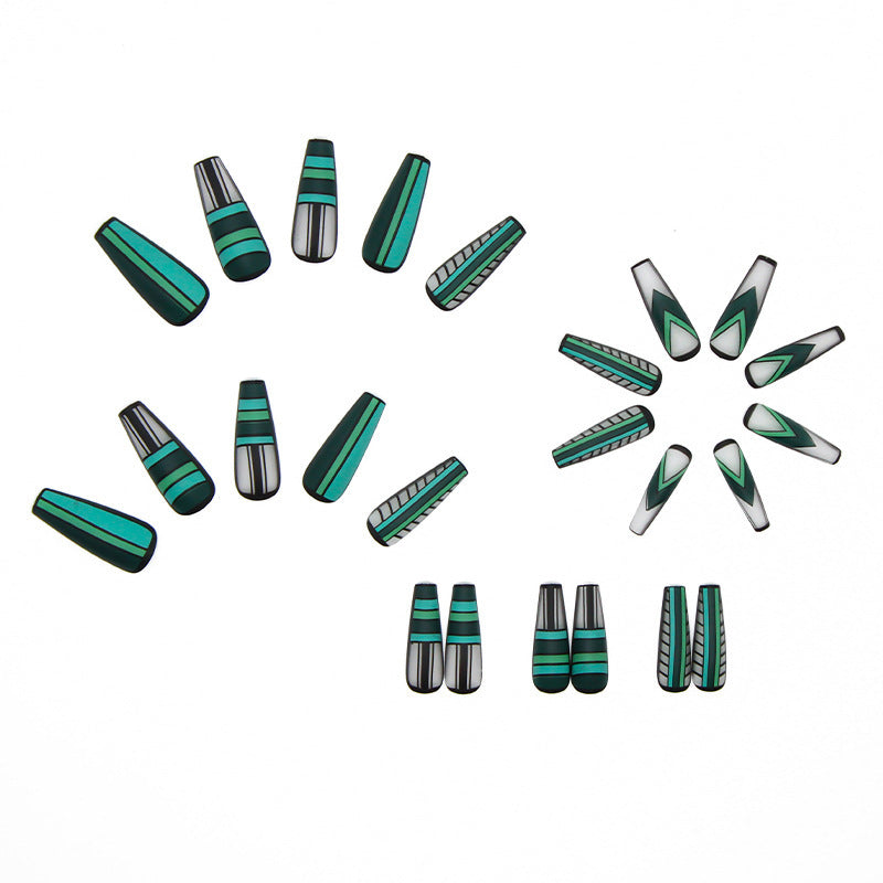 L39 BLACK & GREEN CONTRAST LONG NAIL