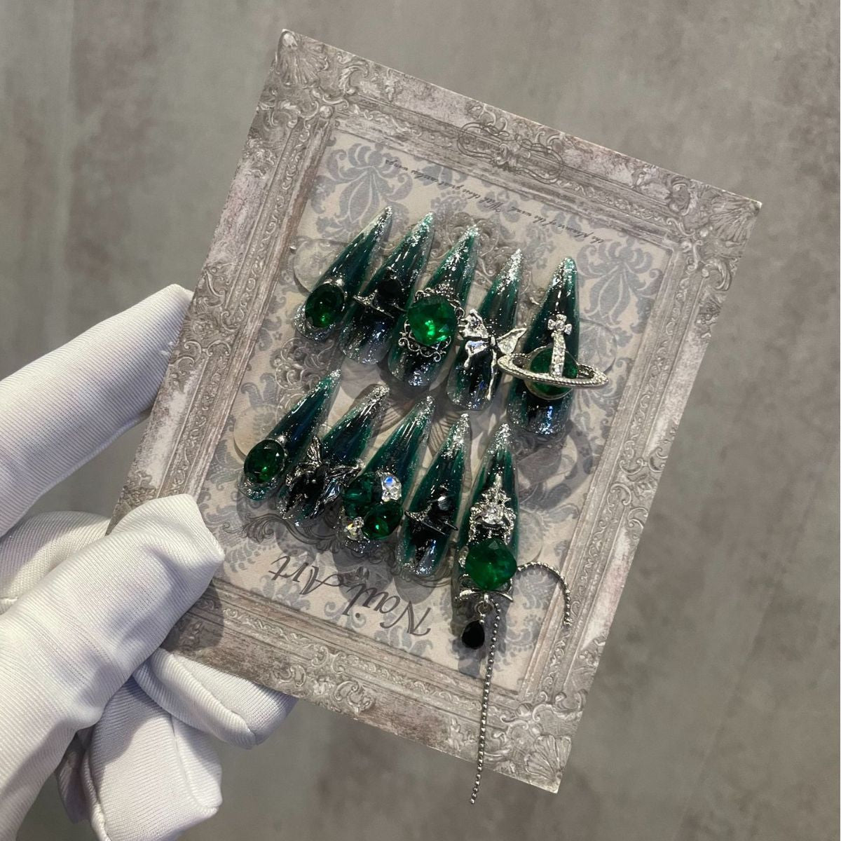 H216 EMERALD JADE METAL RIBBON HANDMADE NAIL