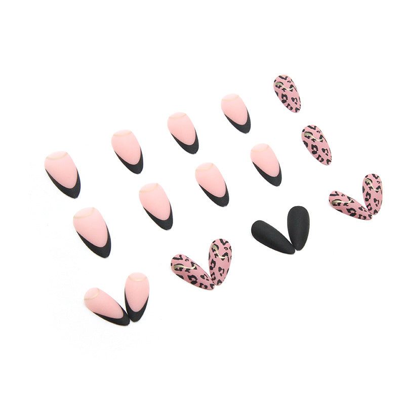 S22 GOLD FOIL LEOPARD SHORT NAIL