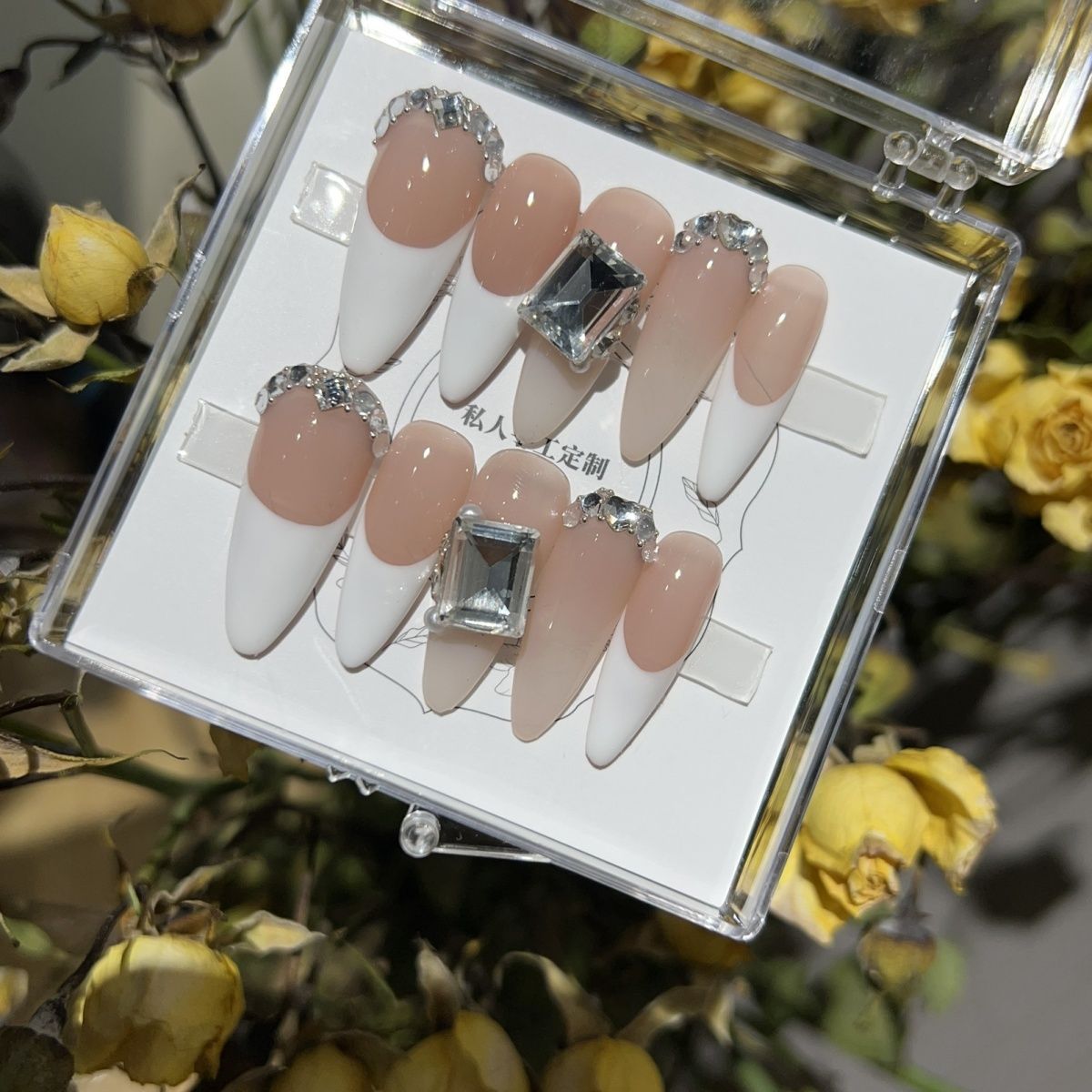 H176  FULL DIAMOND PEARL NUDE HANDMADE NAIL