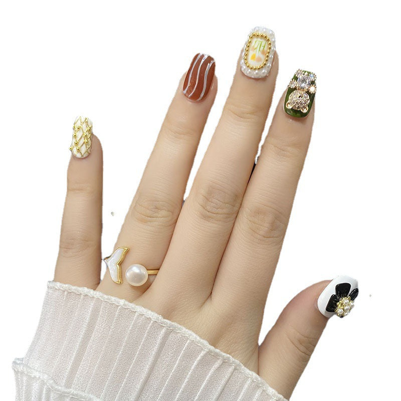 H27 CUBIC BOW BEAR VINTAGE HANDMADE NAIL