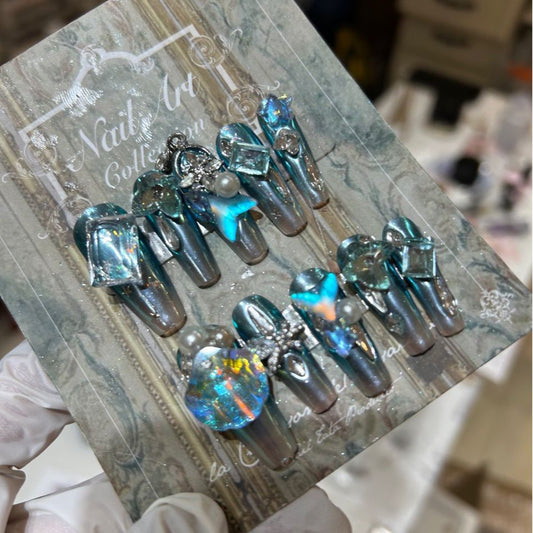 H210 OCEAN SHELL ZIRCON BOWTIE HANDMADE NAIL