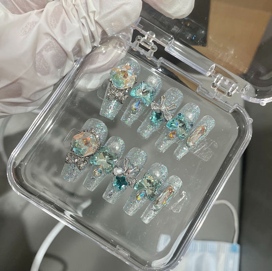 H211 GLACIER BLUE BUTTERFLY HEAVY INDUSTRY GLITTER ZIRCON HANDMADE NAIL