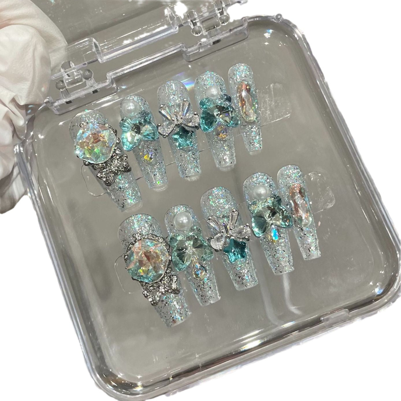 H211 GLACIER BLUE BUTTERFLY HEAVY INDUSTRY GLITTER ZIRCON HANDMADE NAIL