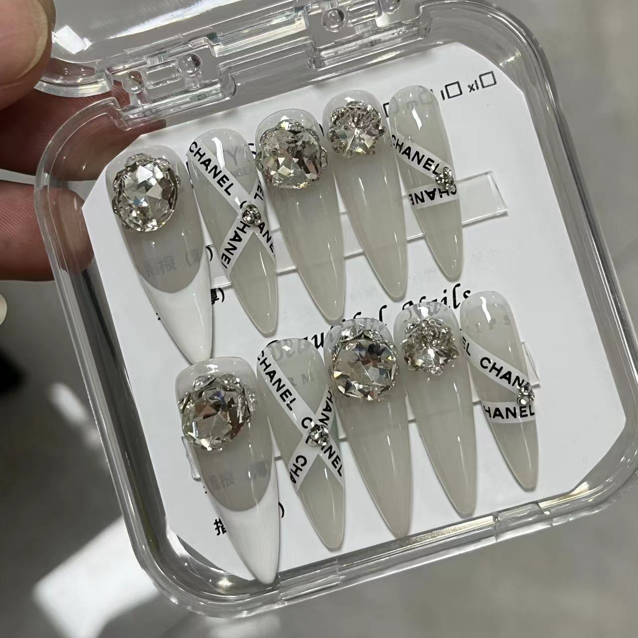 H177 MARBLE DIAMOND HANDMADE NAIL