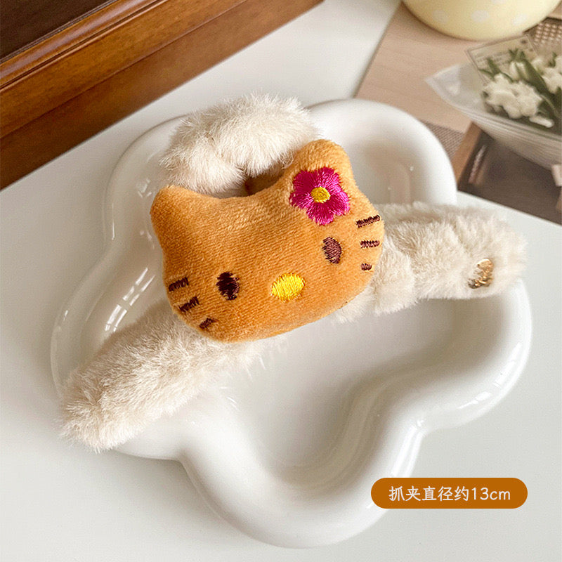H4 Cat Plush claw shark clip hair accessory