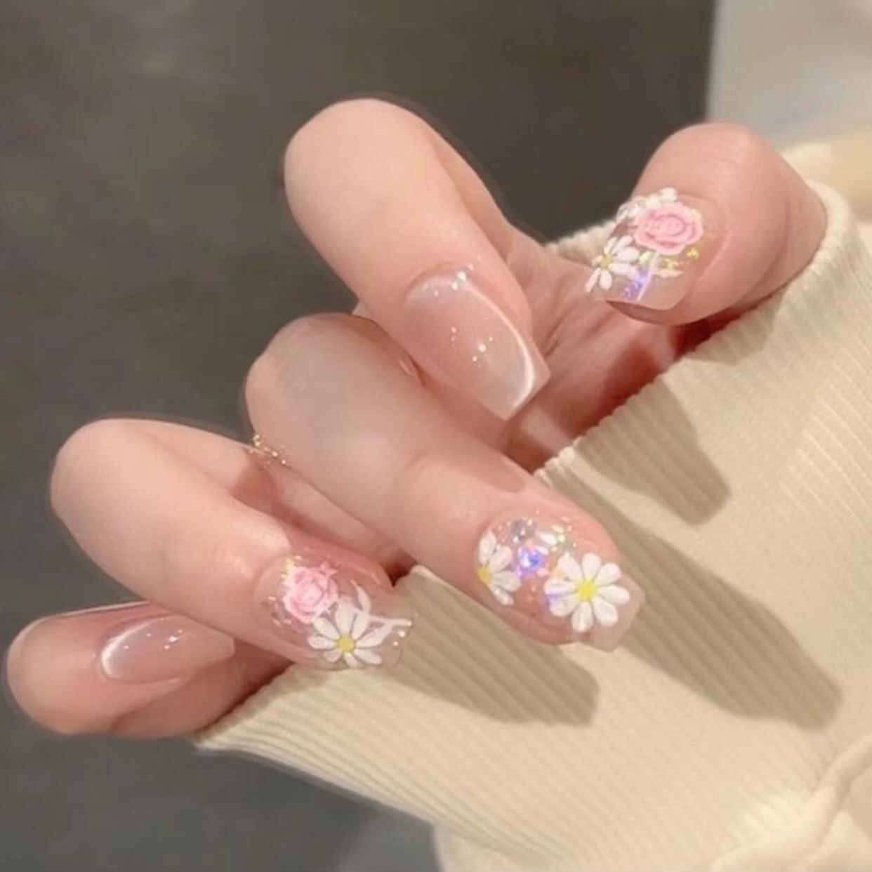P11 Fresh Little Flower HANDMADE NAIL