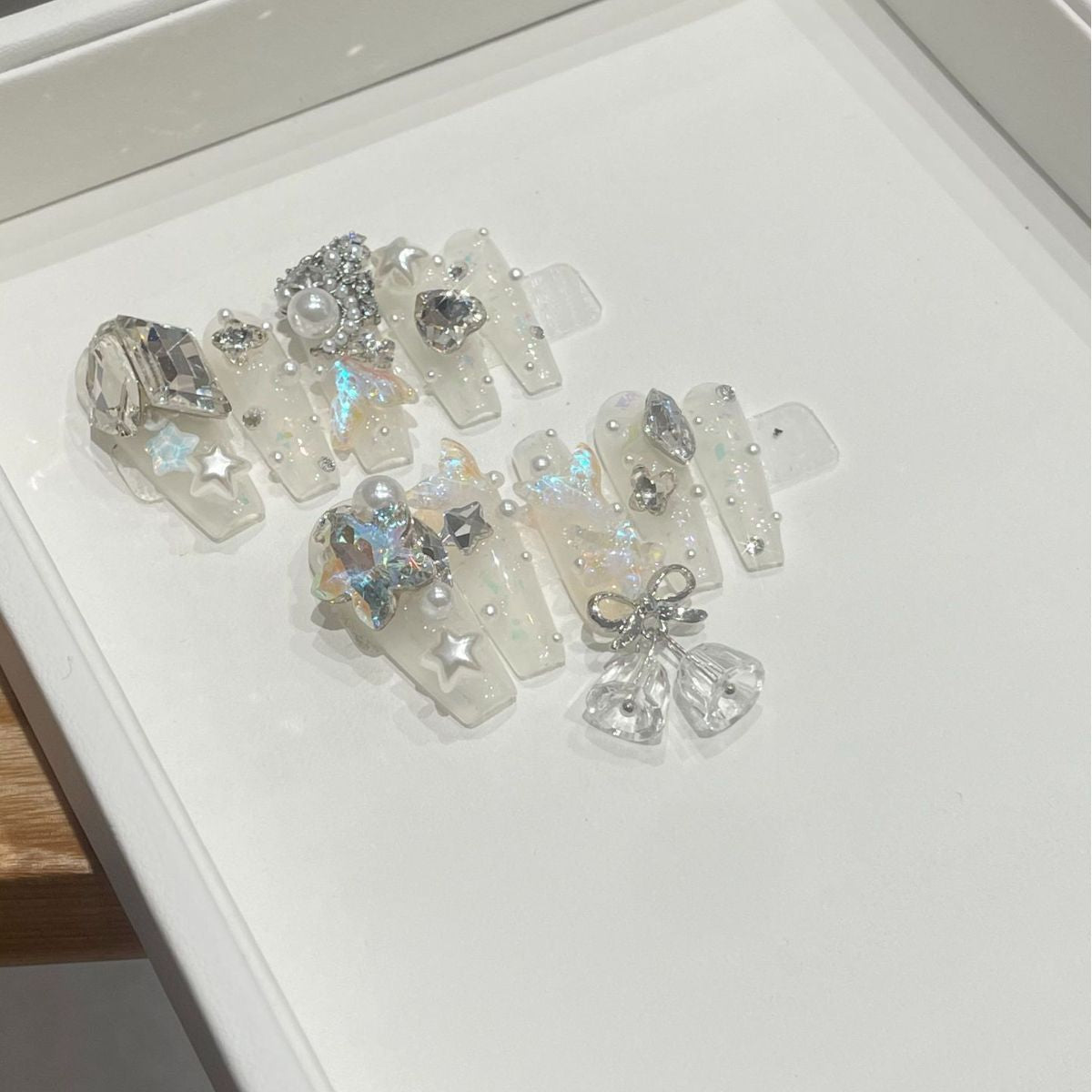 H289 love At The Dolphin Bay HANDMADE NAIL