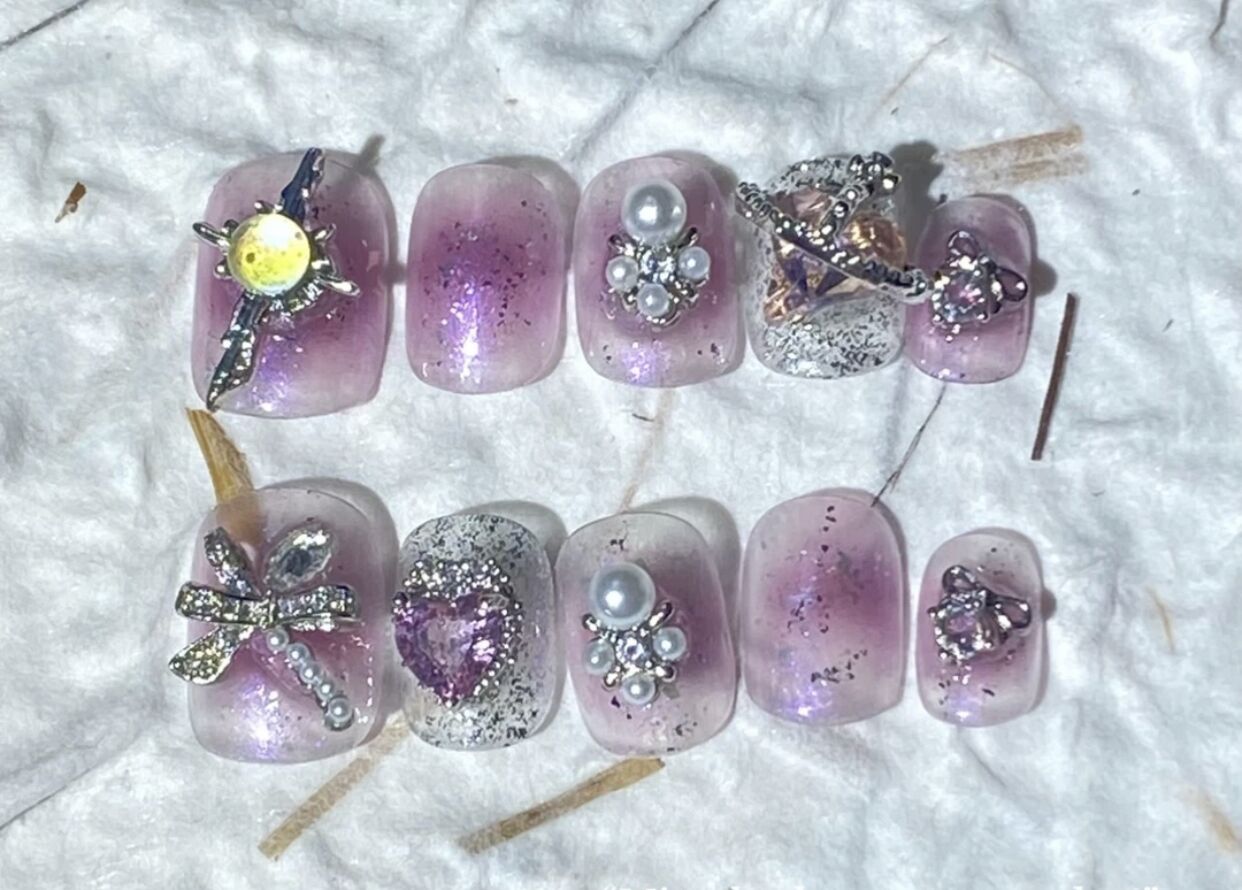 H334 Lavender Manor HANDMADE NAIL