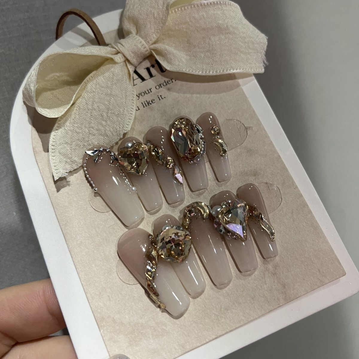 H362 Advanced Chain Pigeon Egg HANDMADE NAIL