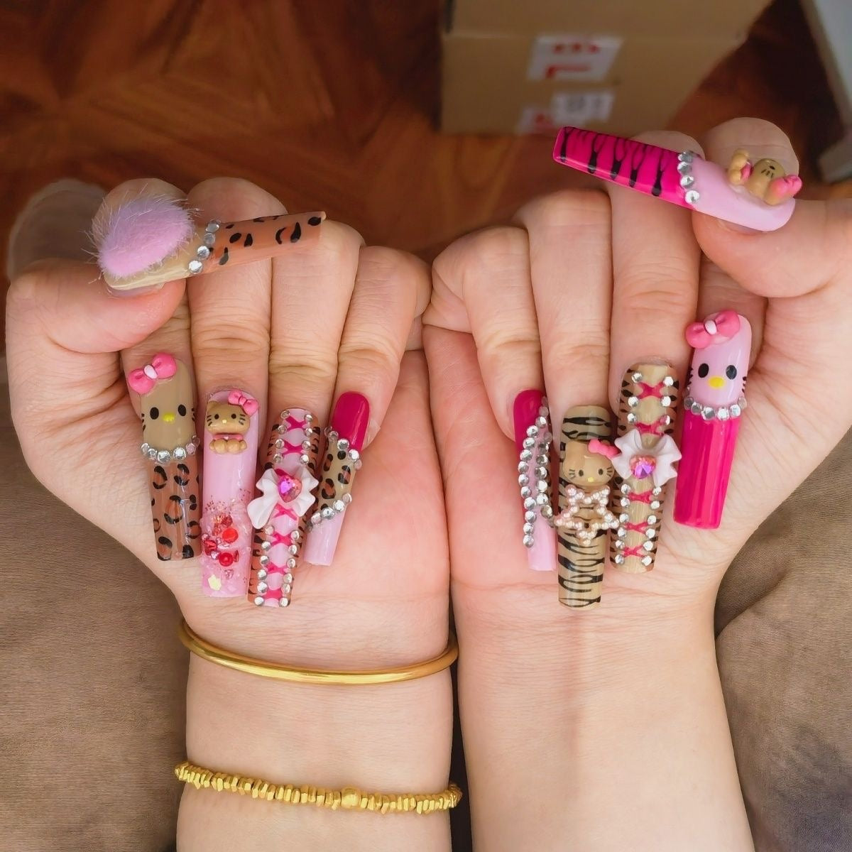 HKK Leopard Print Emirate Cat HANDMADE NAIL