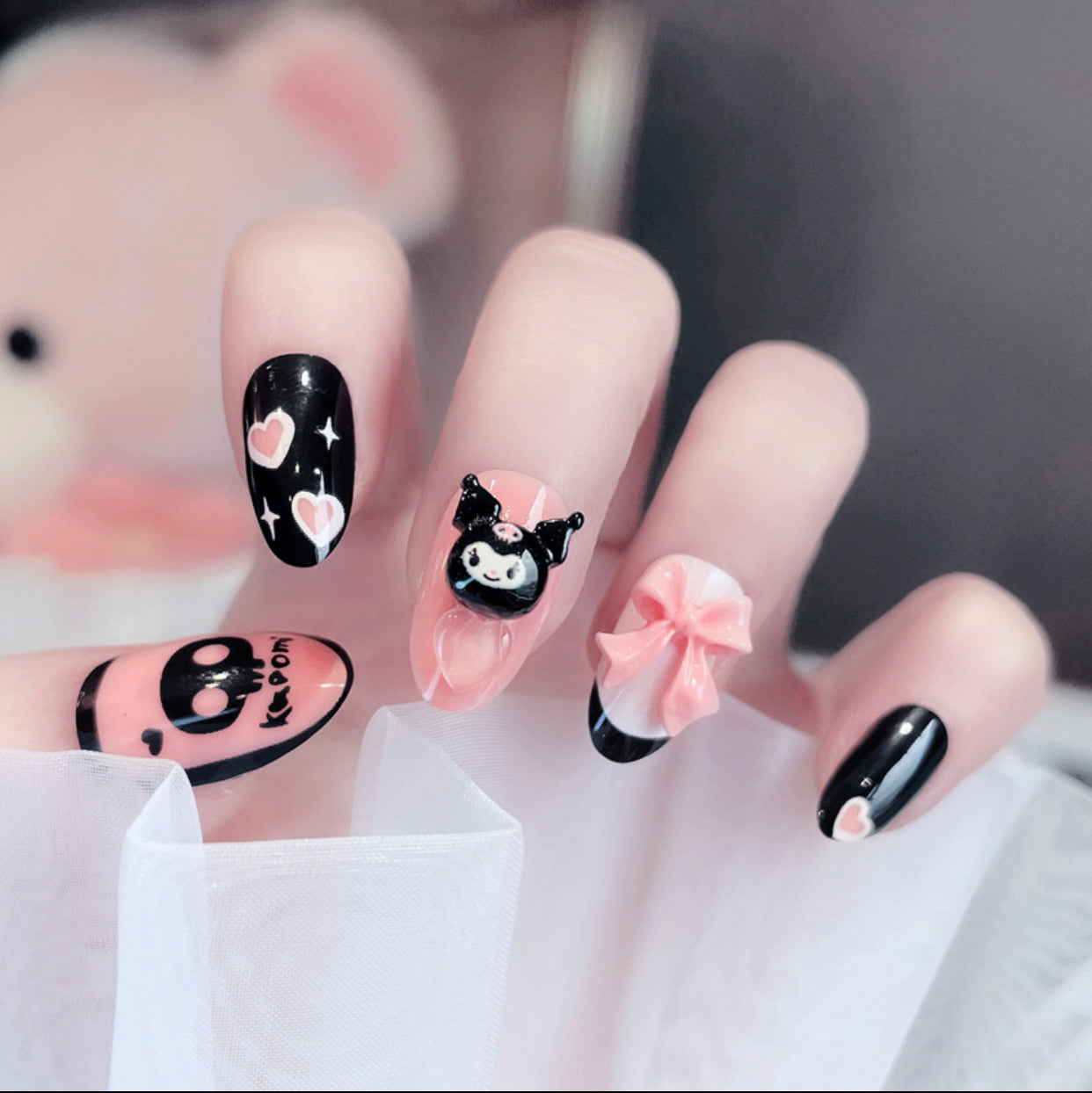 F32 KUKU Black & Pink Bow Heart SHORT NAIL
