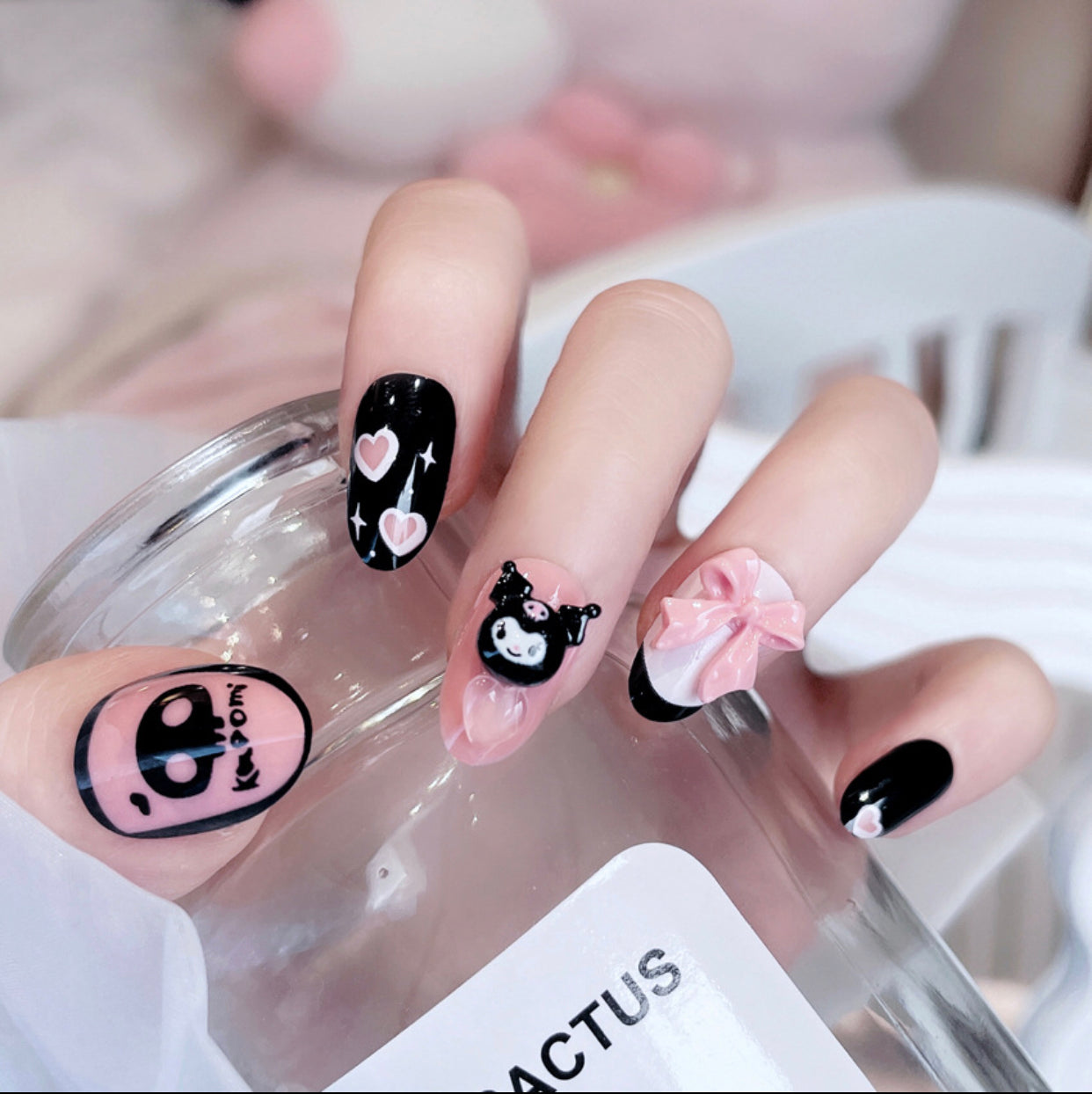 F32 KUKU Black & Pink Bow Heart SHORT NAIL