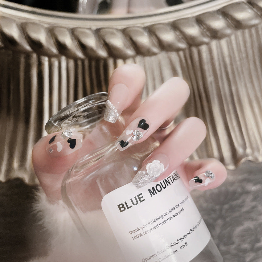 F52 Camellia black heart set with diamonds MEDIUM NAIL