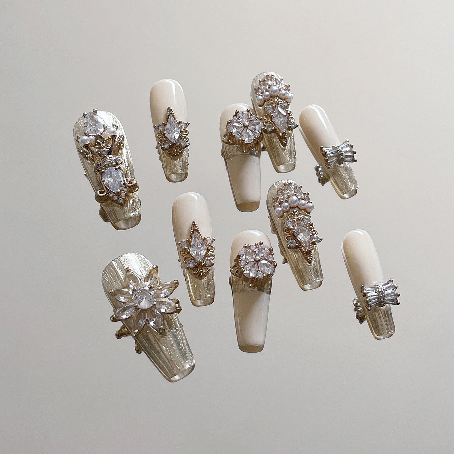 H383 Sparkling Champagne and Brilliant Diamonds HANDMADE NAIL