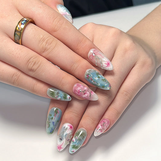 F59 Small And Fresh Lotus Flowers In The Countryside MEDIUM NAIL