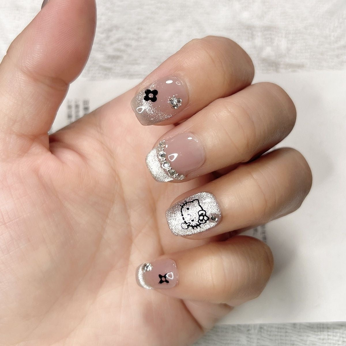 HK64 Bow Cat's Eye Middle Finger Cat HANDMADE NAIL