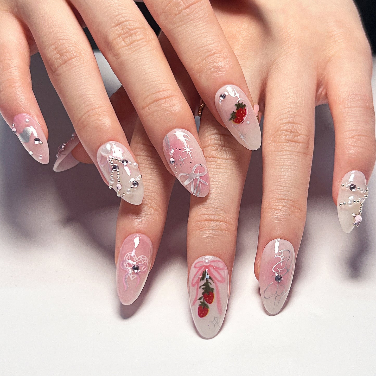 MS4 Blush Bow Strawberry Chain MEDIUM NAIL