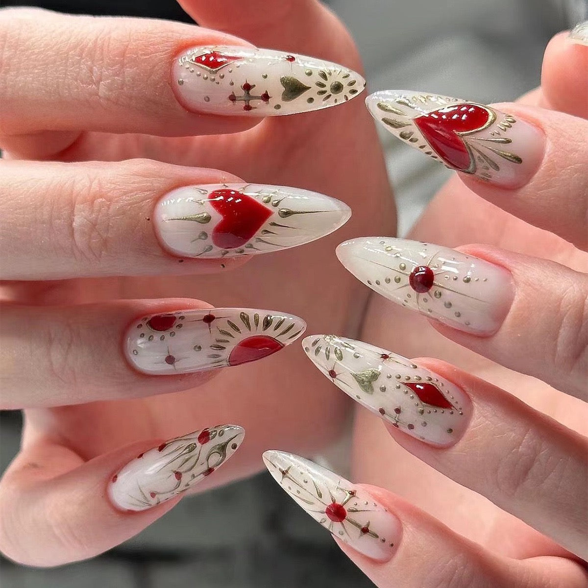 MS7 Red Heart Star MEDIUM NAIL