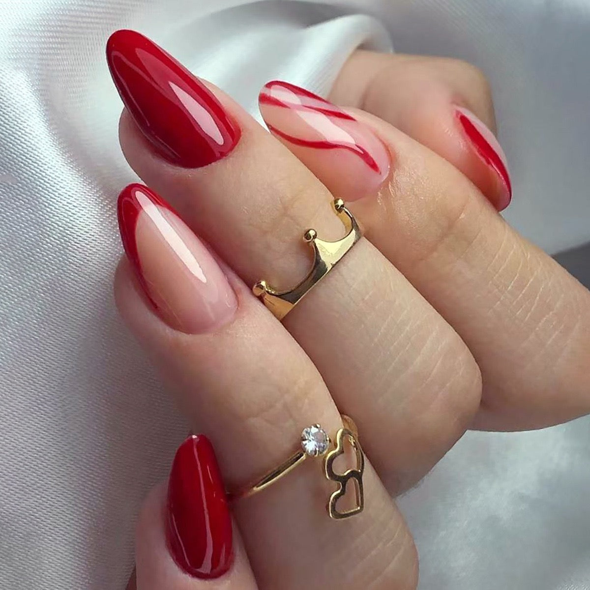 MS8 Red Ripple Lines MEDIUM NAIL