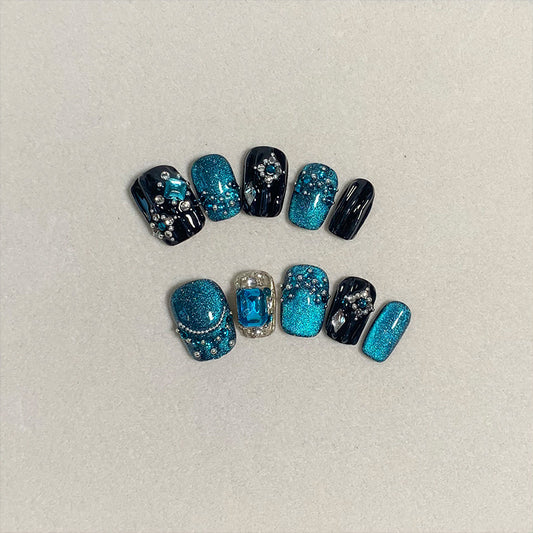 H391 Little Black Dog HANDMADE NAIL