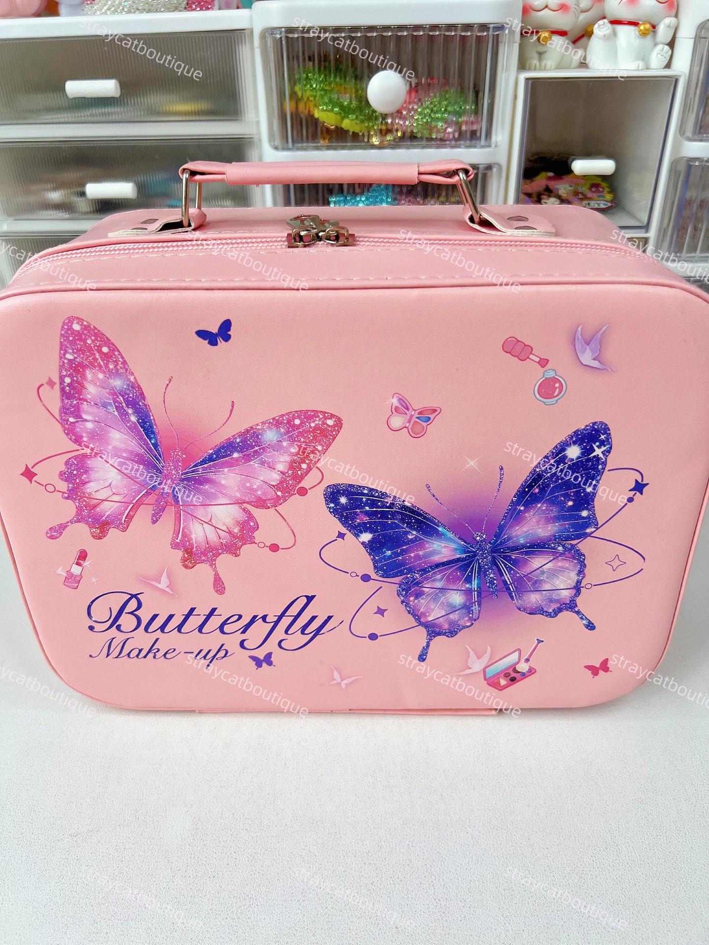 1 Cute Gift Box + 10/15 Random Items