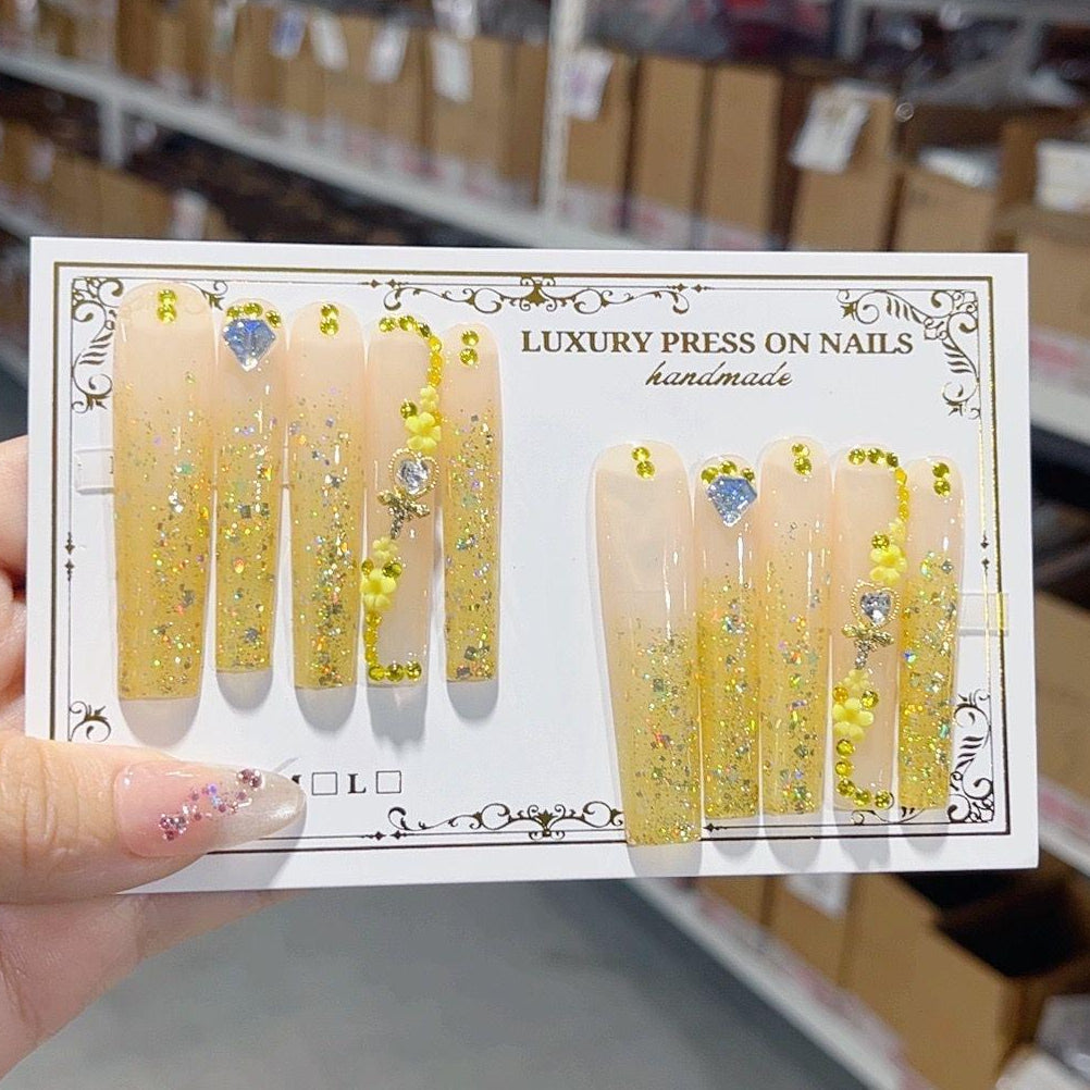 L165 YELLOW DIAMOND THREE DIMENSIONAL HANDMADE NAIL