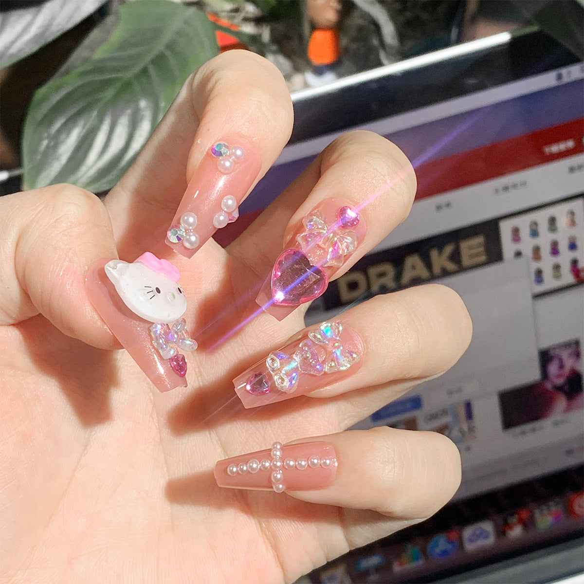 L41 KITTY PEARL RUBBY HEART LONG NAIL