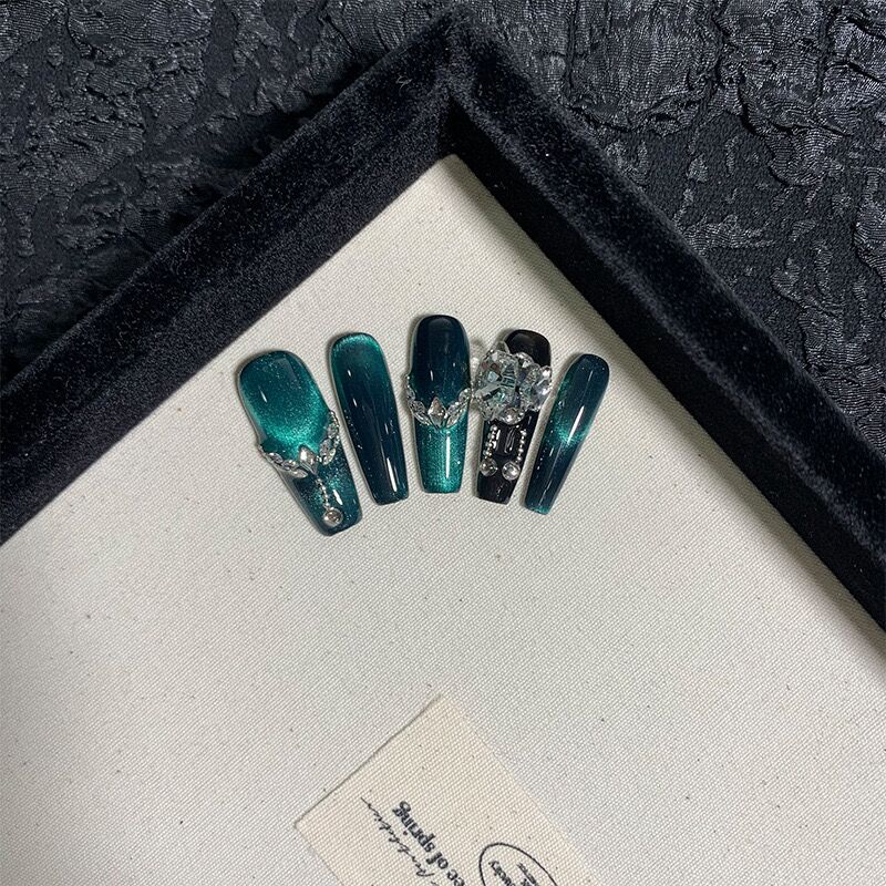 P18 Dark Green Gatling Cat's Eye Zircon HANDMADE NAIL