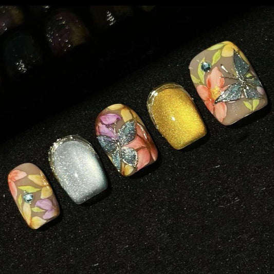 H402 Juliet Hand-Painted Flower Petals With Cat's Eyes HANDMADE NAIL