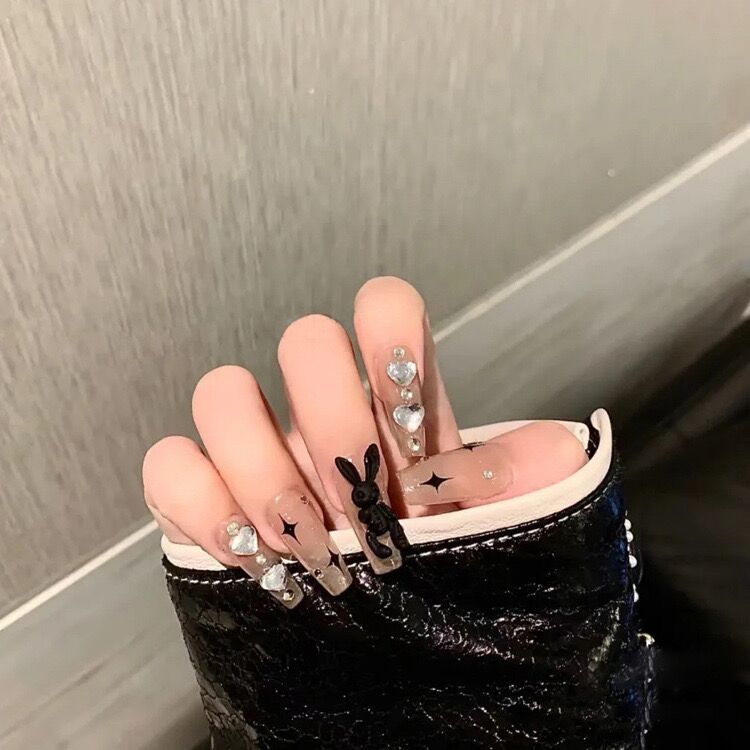 K22 Dark Rabbit Diamond Heart LONG NAIL