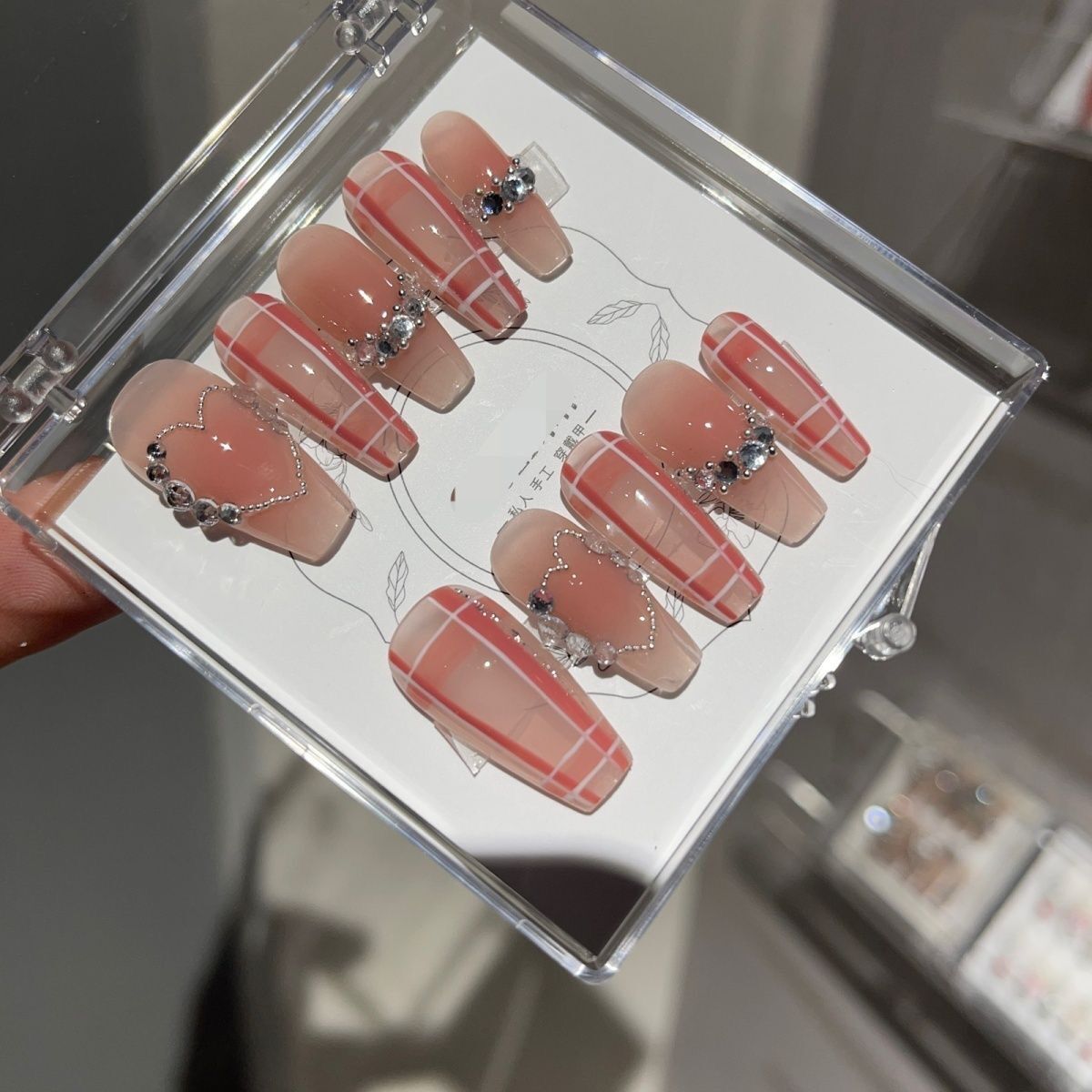 H365 Striped Powder Blusher Chain Love HANDMADE NAIL