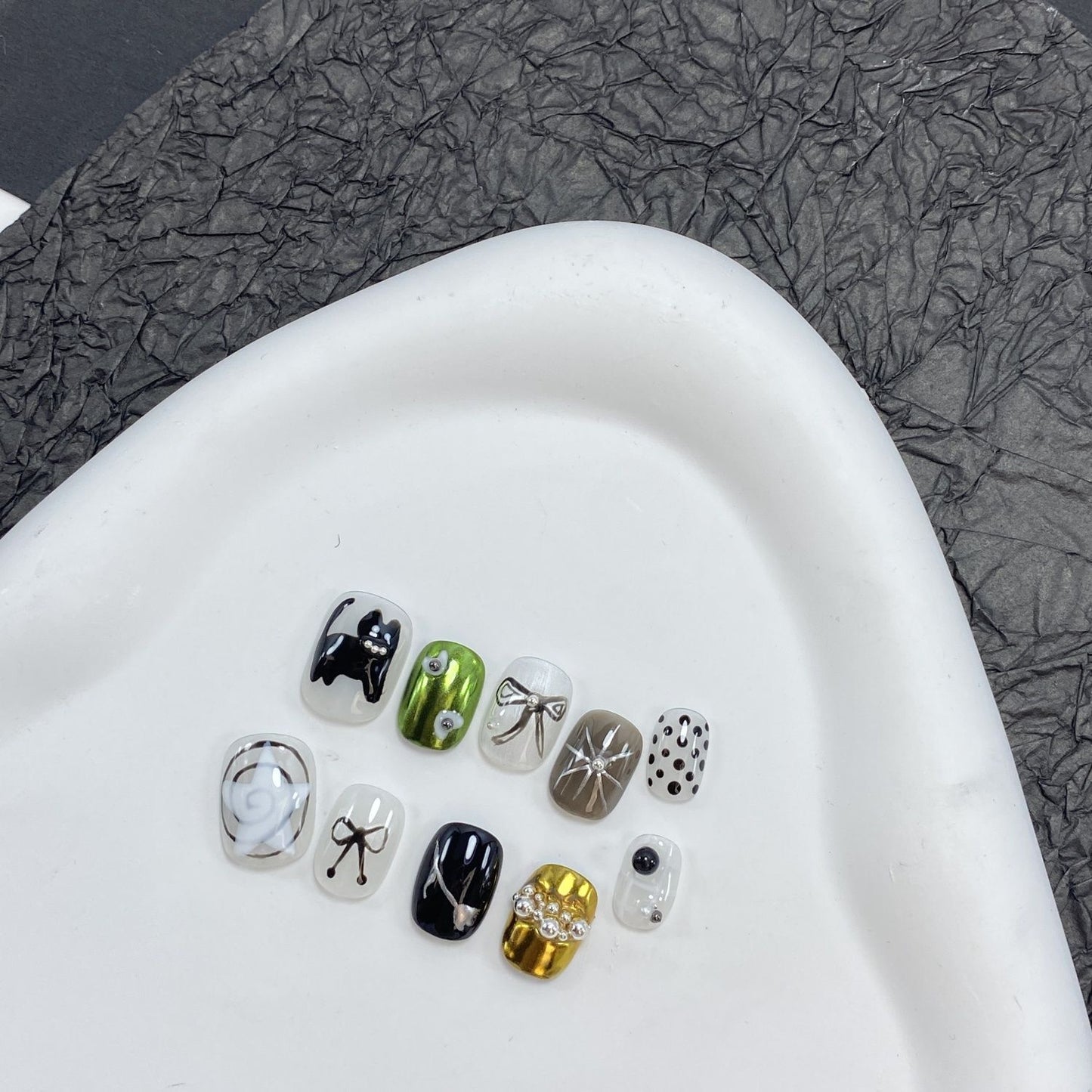 P7 Black Cat Bow Cool Cat Eyes HANDMADE NAIL