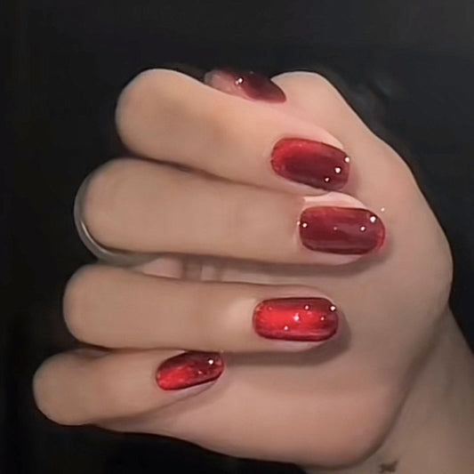 S53 Fashionable light bulb with red cat eyes SHORT NAIL