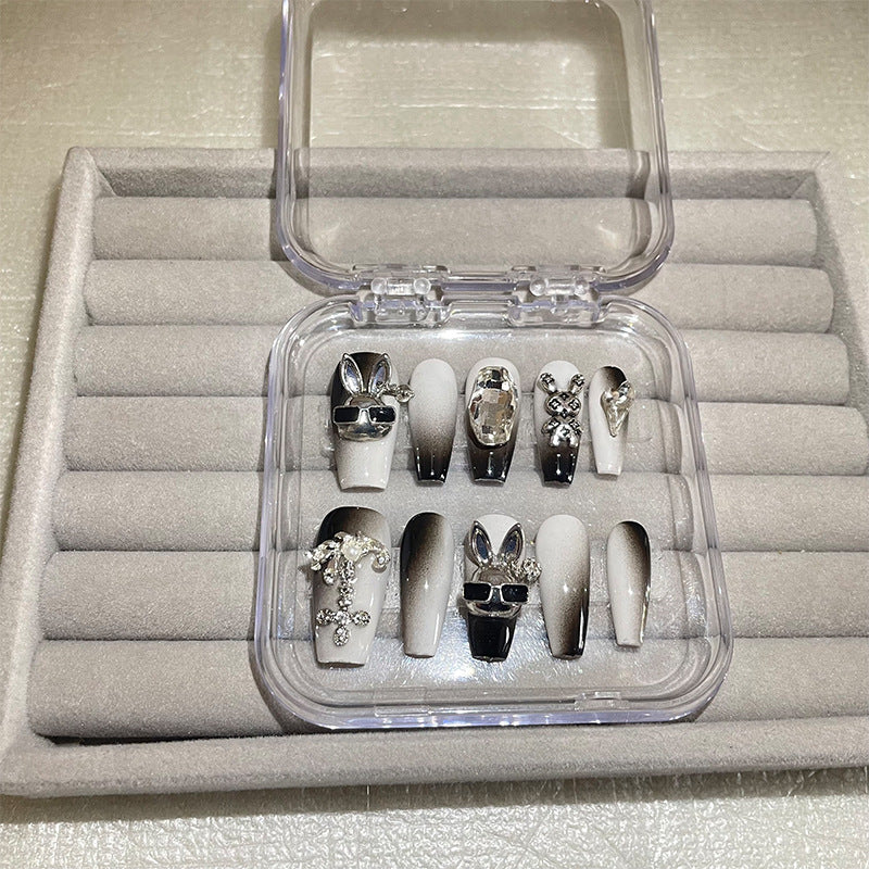 H62 BLACK & WHITE METAL SIVER RABBITE HANDMADE NAIL