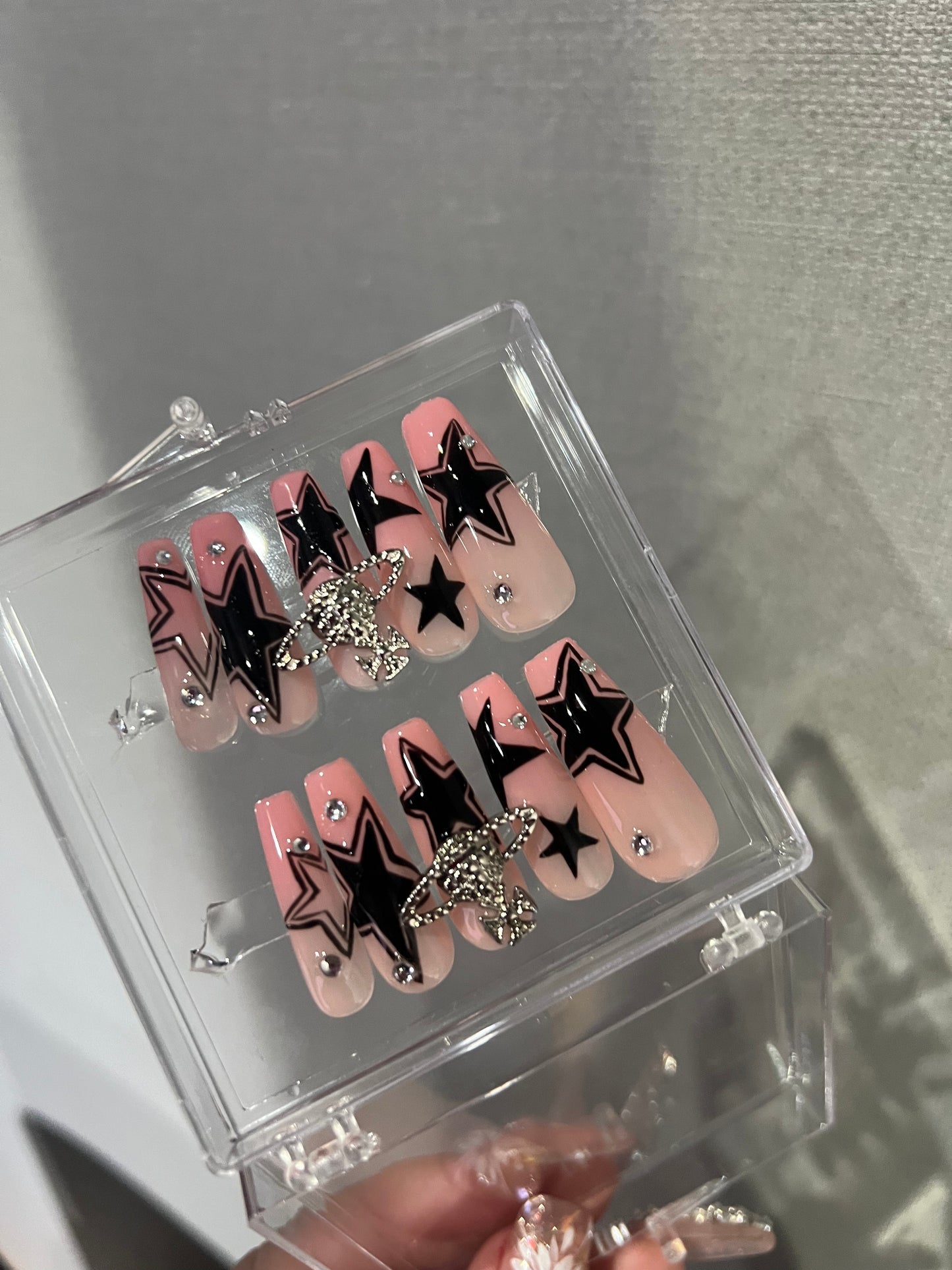 H247 LIGHT PINK BLACK FIVE STARS HANDMADE NAIL