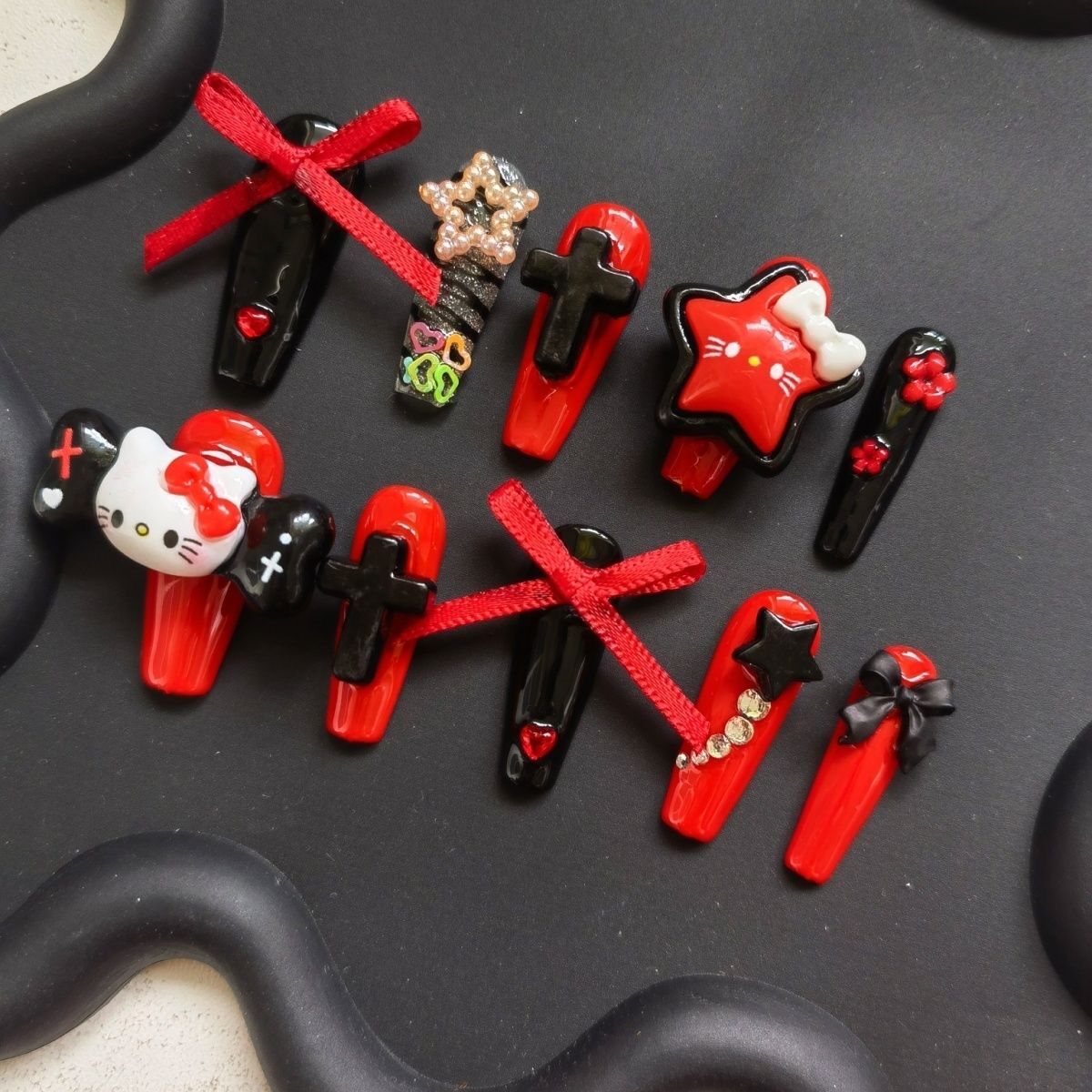 HK53 Dark Black Red Retro Cat HANDMADE NAIL
