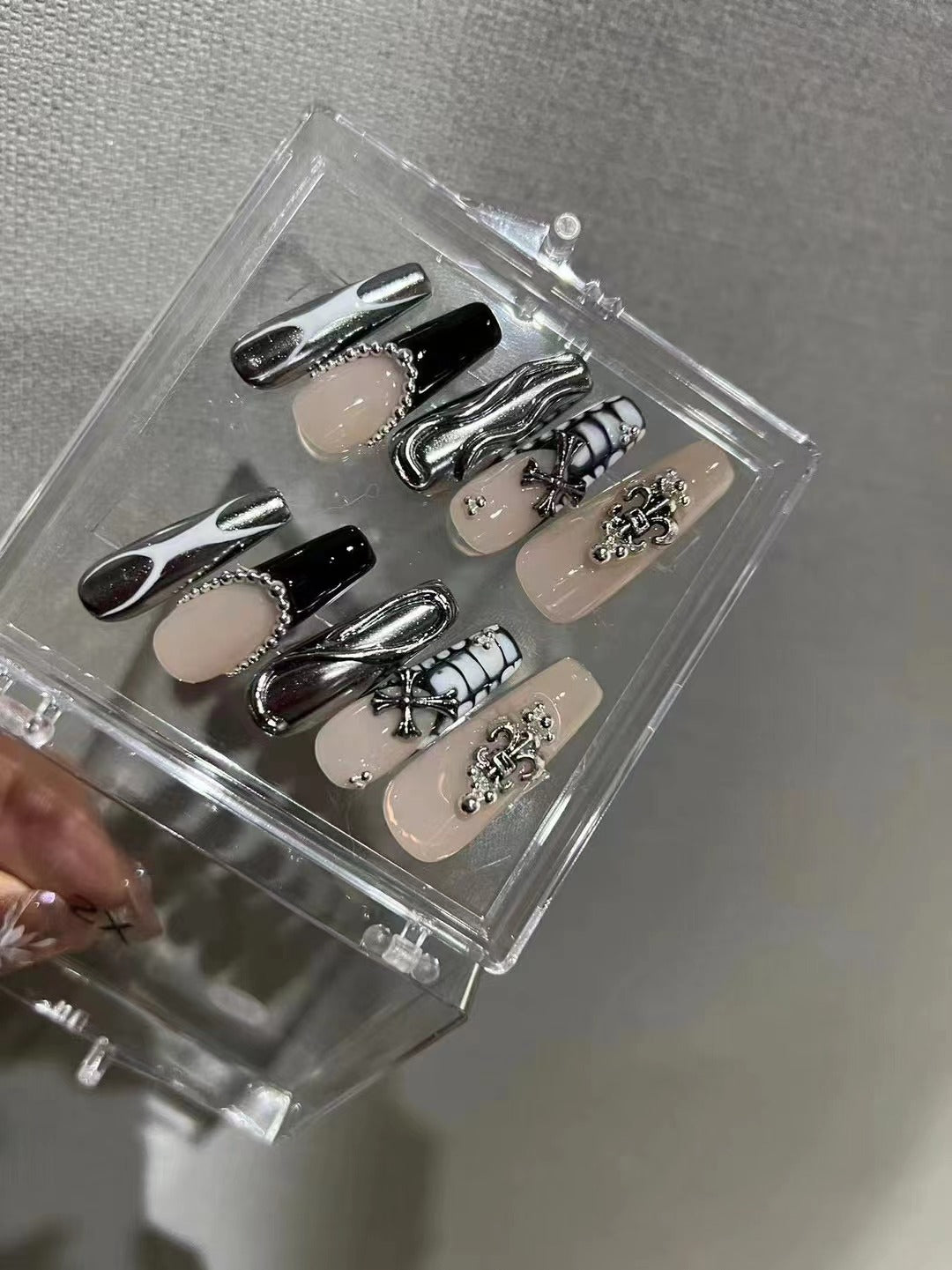 H255 BABY PINK MECHANICAL SILVER HANDMADE NAIL