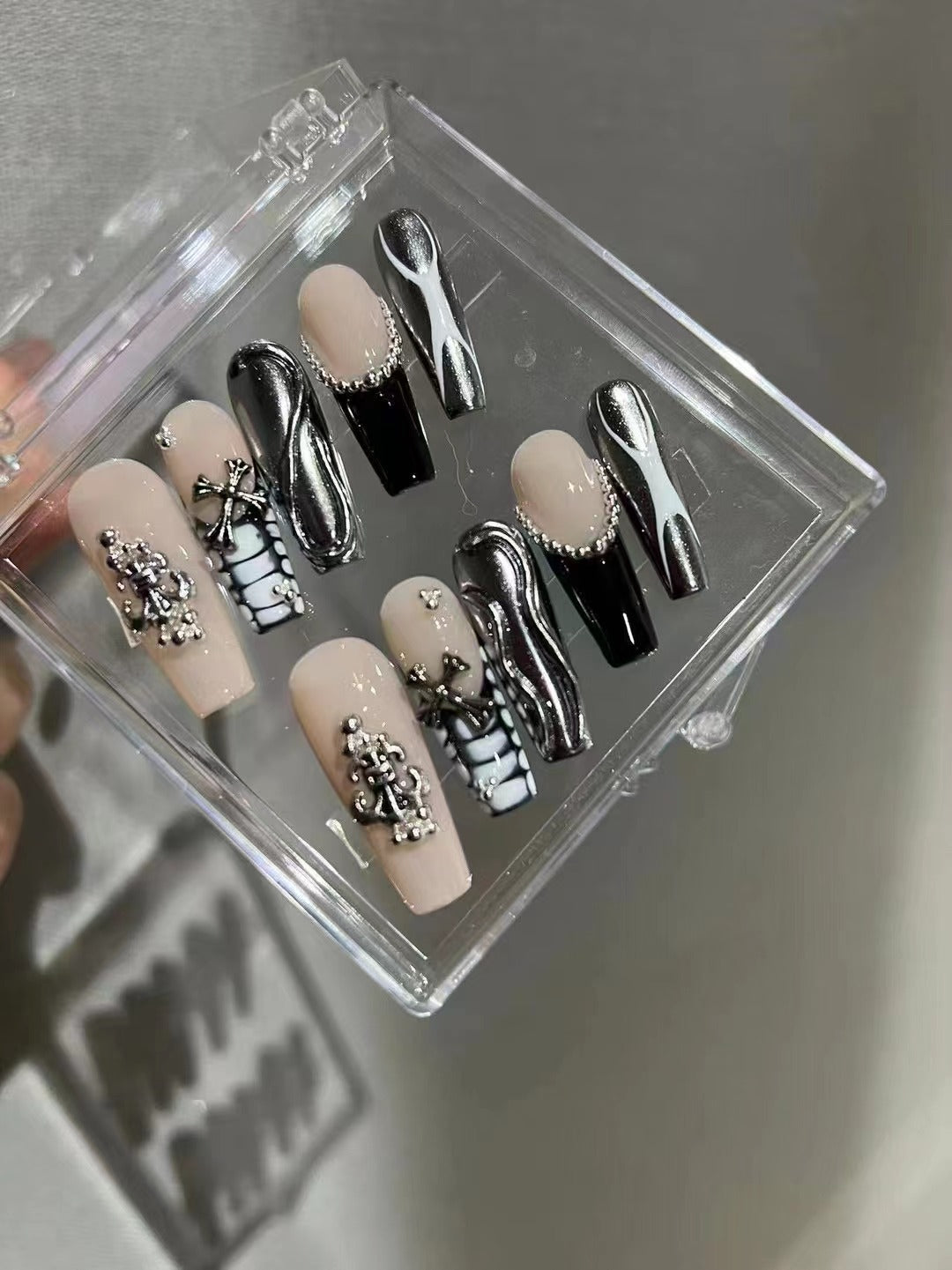 H255 BABY PINK MECHANICAL SILVER HANDMADE NAIL