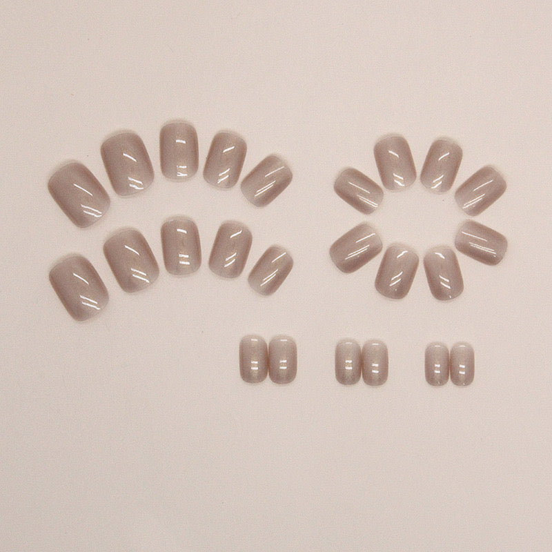 S43 ALMOND SHORT NAIL