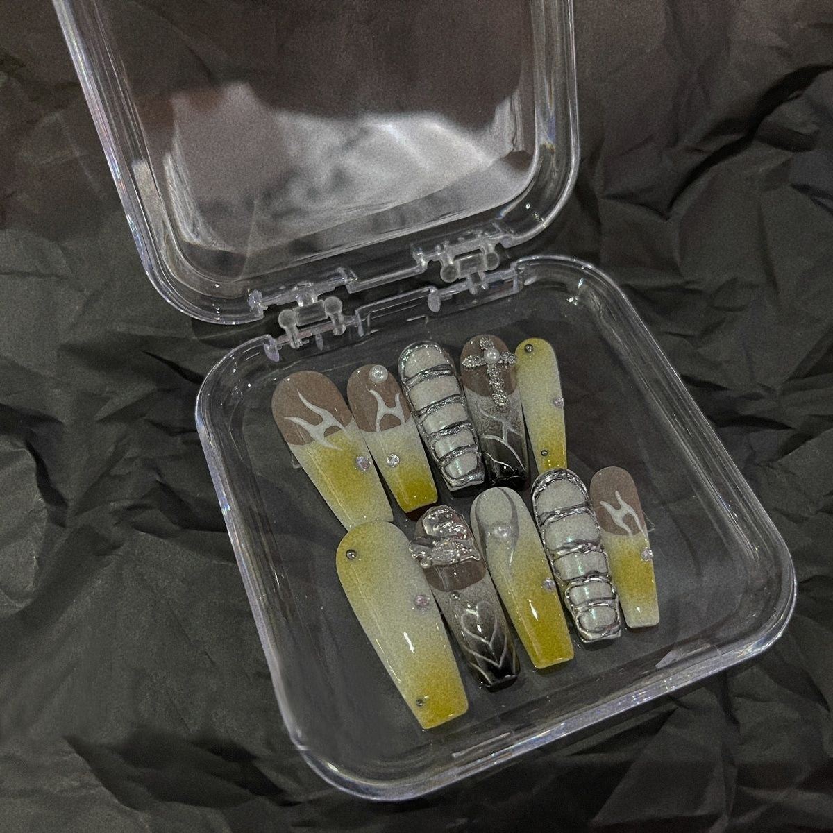 H241 Saturn's flamboyant girl HANDMADE NAIL