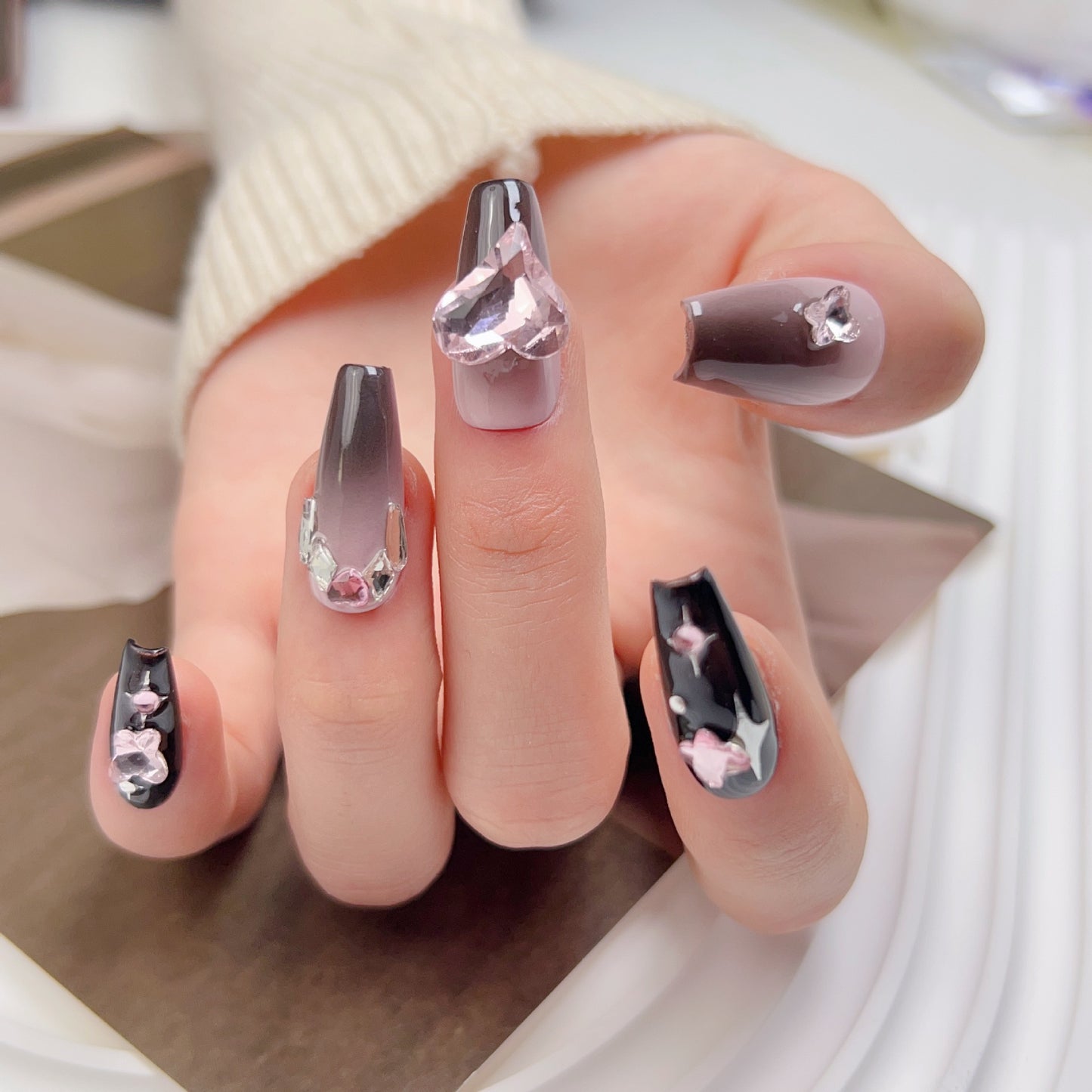 H1 LOVE DIAMOND BUTTERFLY GARDEN HANDMADE NAIL